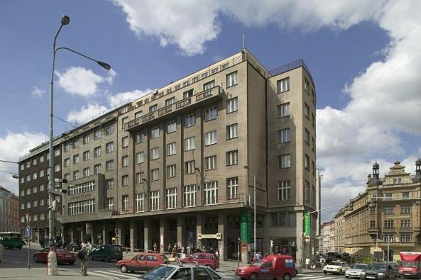 Hotel Legie Bed And Breakfast Prague Exterior photo